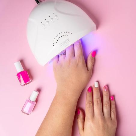 مجفف طلاء الأظافر الكهربائي - احصلي على أظافر لامعة في ثوانٍ
