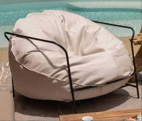 Fauteuil Cocoon d’Extérieur – Confort et Élégance Bord de Piscine