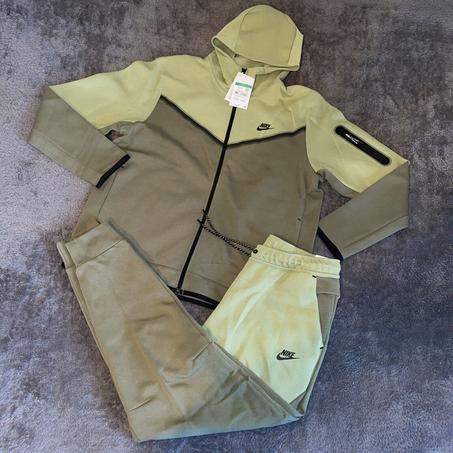 Nike Tech Fleece Khaki لباس كبار