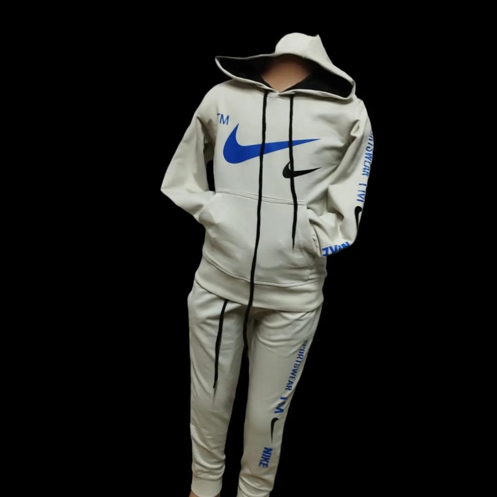 لباس اطفال ذات طبعة NIKE