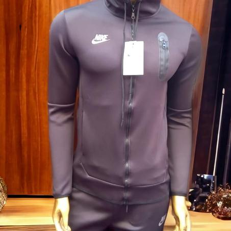 Nike Tech Fleece Maroon لباس لكبار