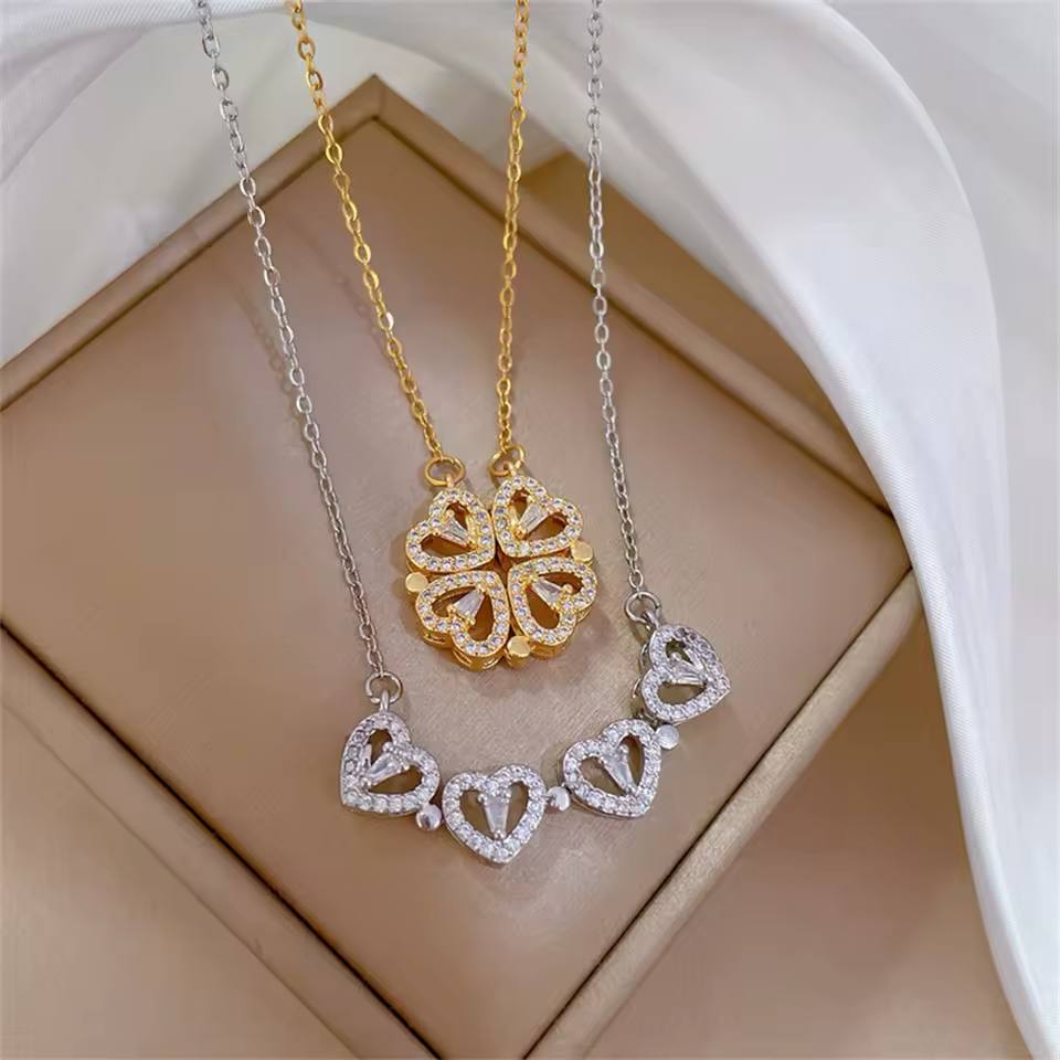 Hearts Necklace - قلادة القلوب
