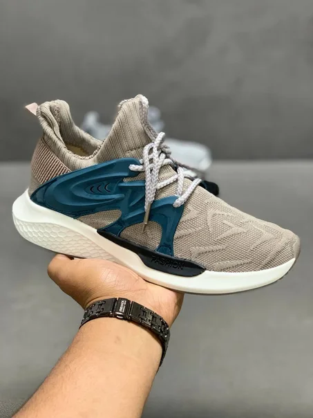 حذاء  رياضي للرجال