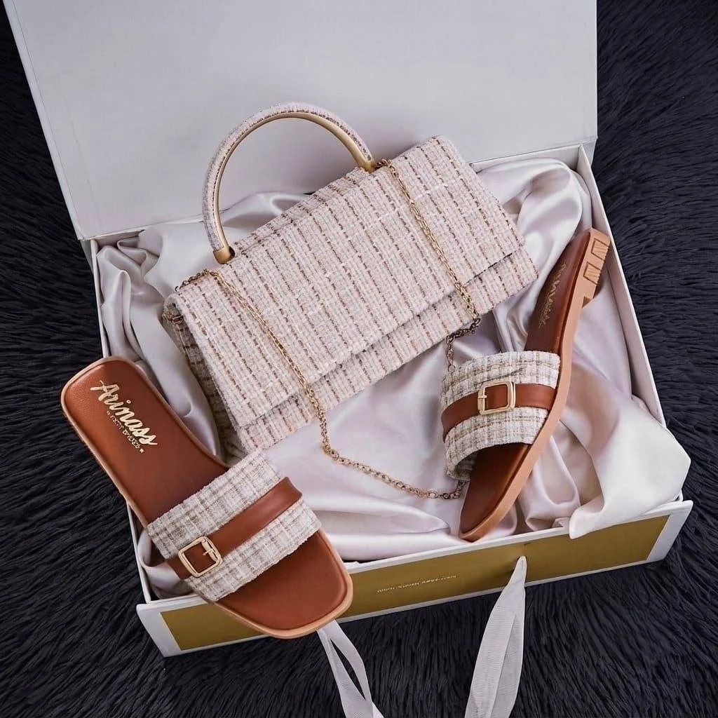 ENSEMBLE PREMIUM — Sandales & Sac