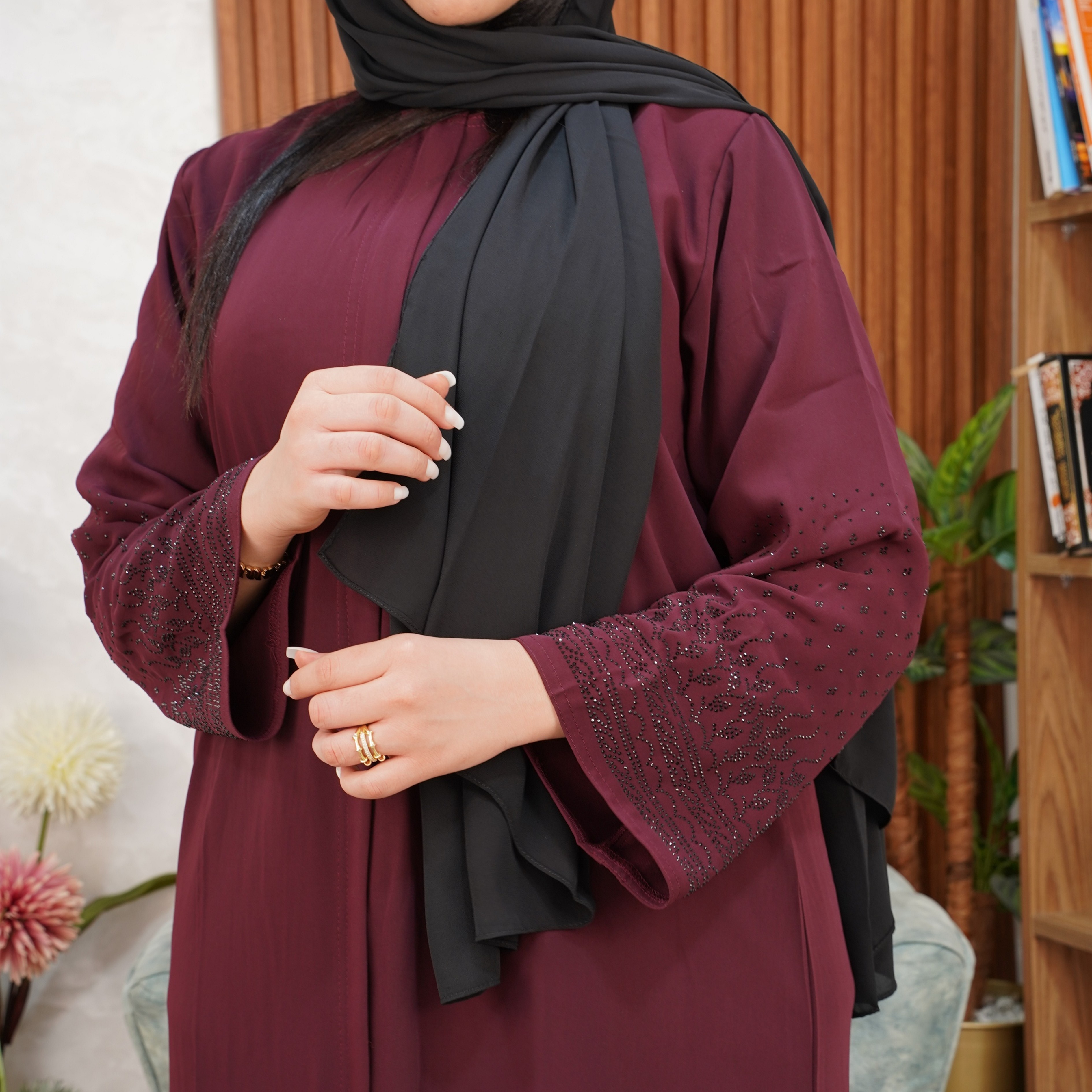 عباية إماراتية طرز بالفولار