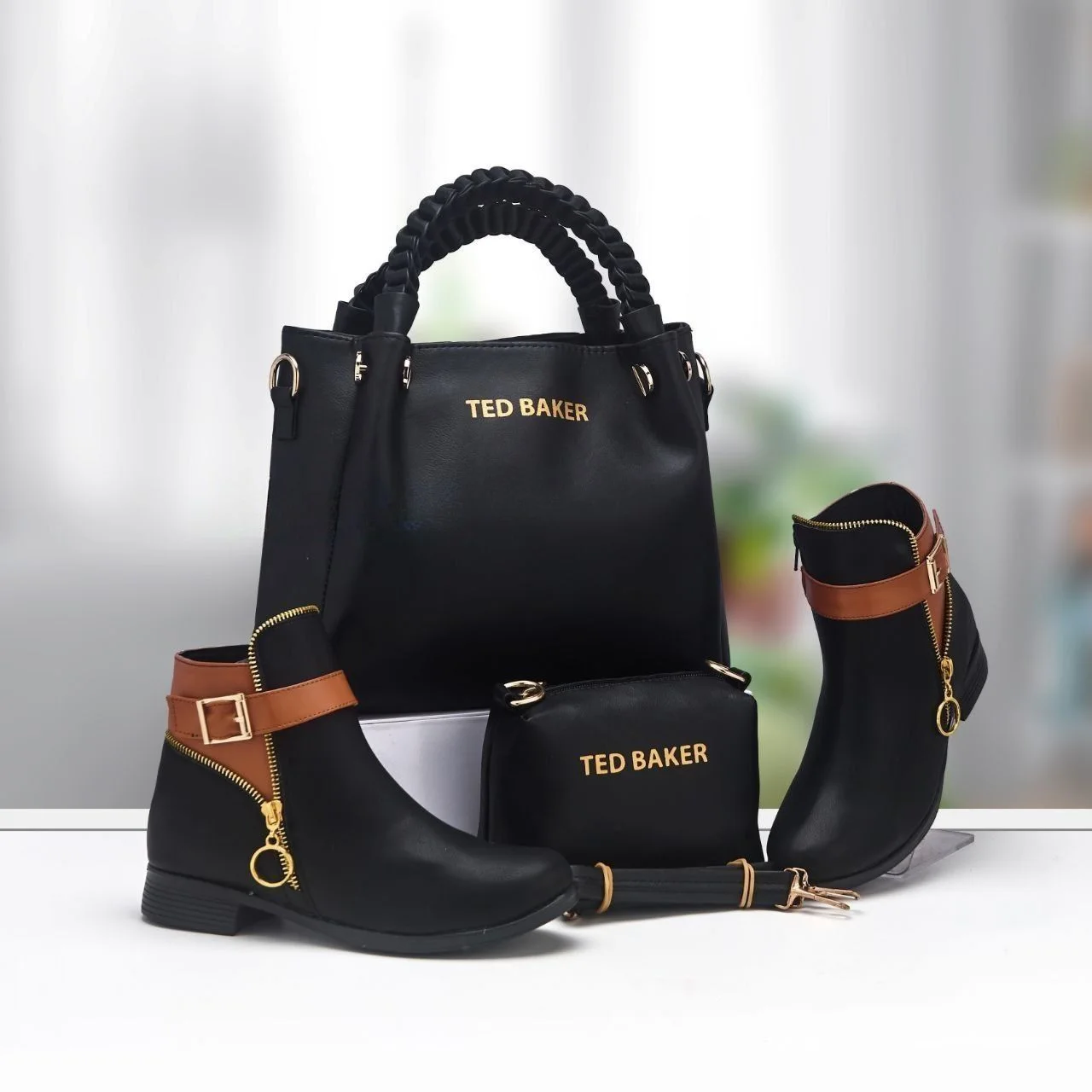 Pack de 2 : Sac Ted baker + Bottes Ted baker assorties avec chaîne