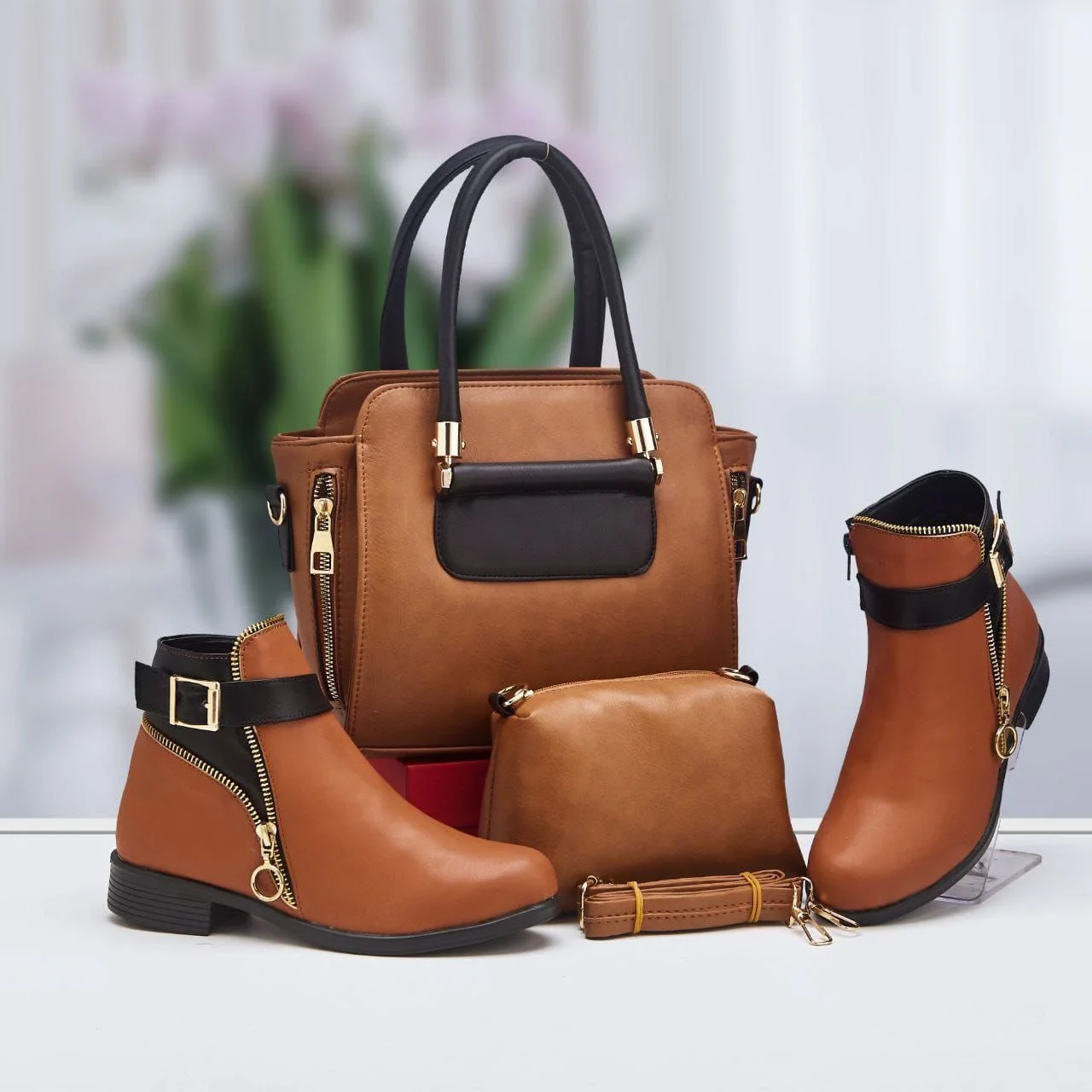 Pack de 2 : Sac avec chaîne + Bottes assorties
