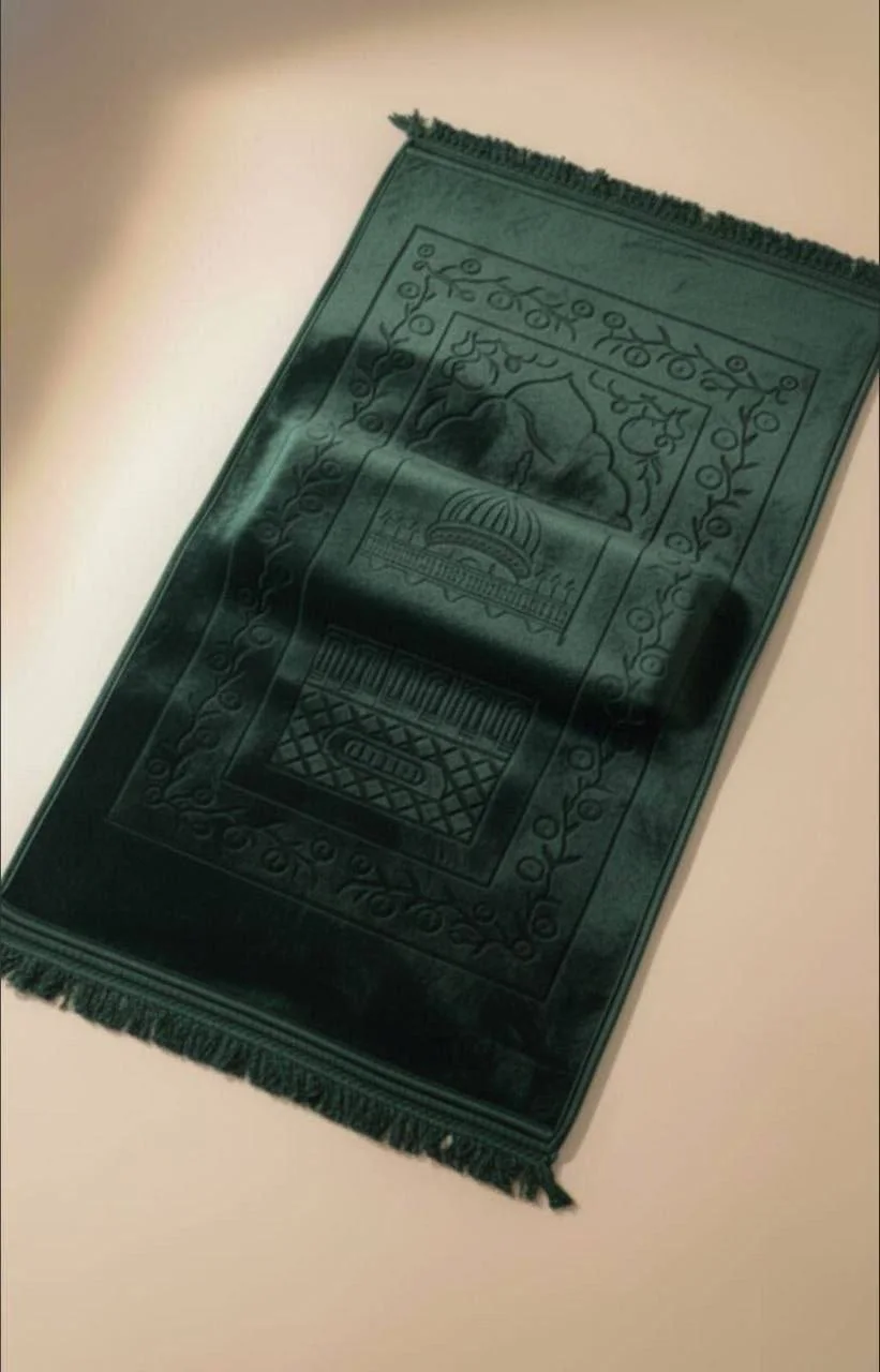 🕌 سجادة صلاة مريحة تساعد على الخشوع والراحة أثناء الصلاة