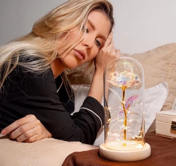 وردة الكريستال المضيئة