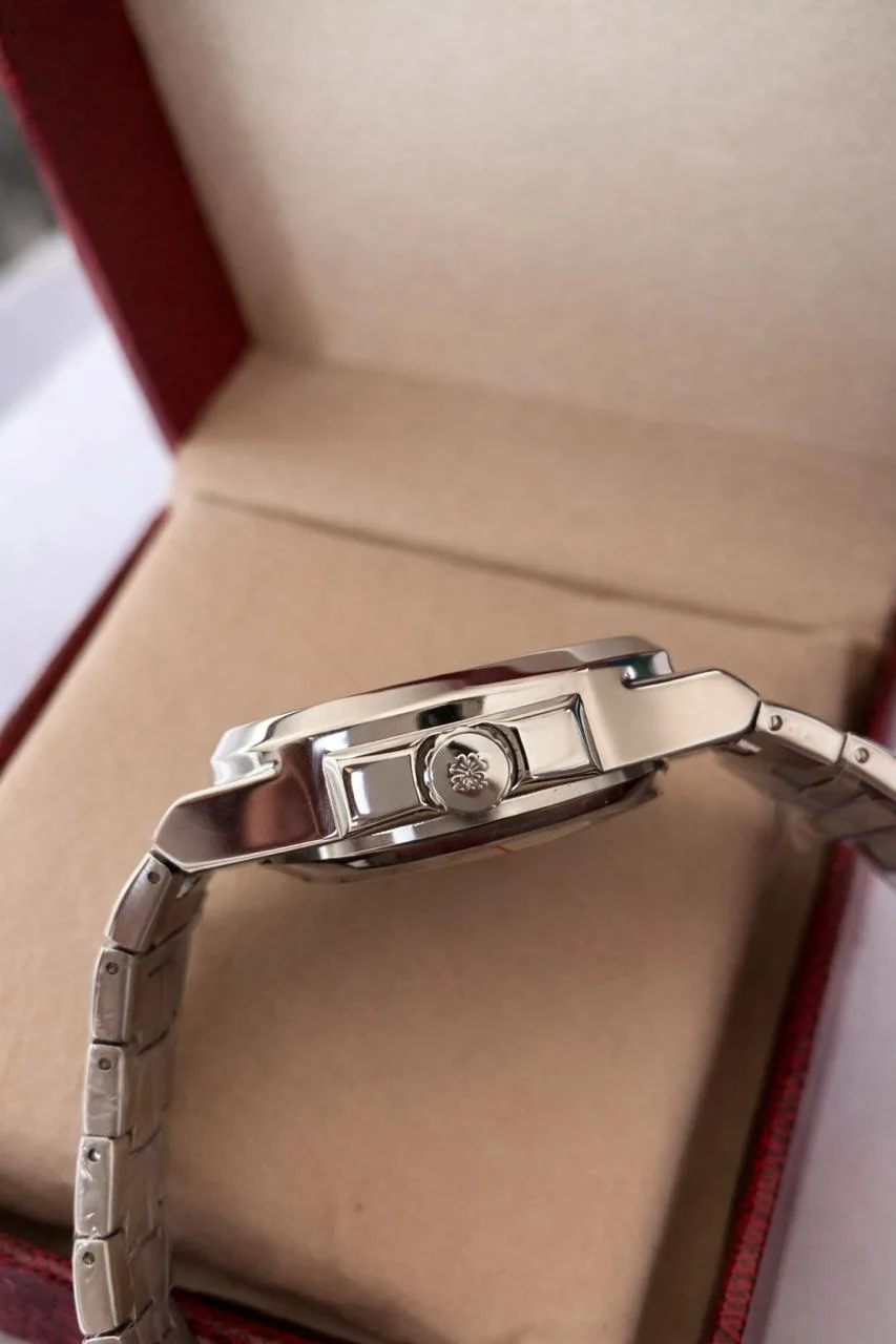 Patek Philippe Nautilus Mint Prestige