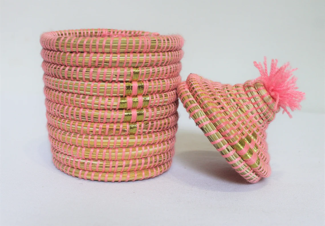 Moroccan baskets, straw moroccan Baskets,handmade moroccan baskets, Vintage berber basket,storage,African Moroccan,straw,wool,rattan