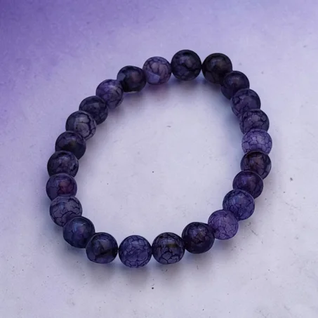 سوار حجر العقيق البنفسجي المشقق (Crackle Agate) | طاقة الإلهام والتميز الملكي