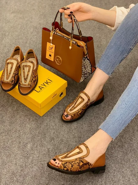 Lothar tan chaussures plates ouvertes en cuir artificiel luxe à motif crocodile pour femme