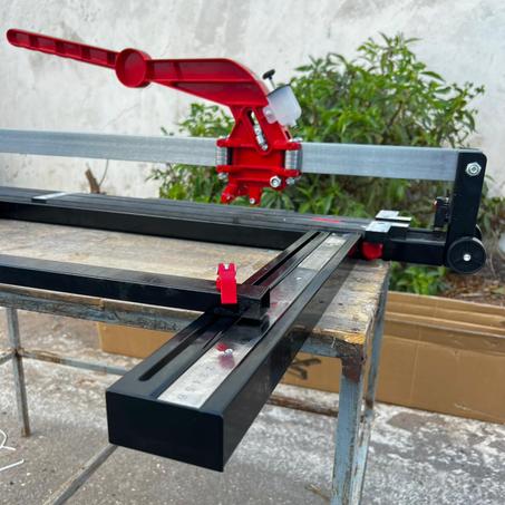 🔥 مكينة تقطيع الزليج بالليزر 1,20 متر