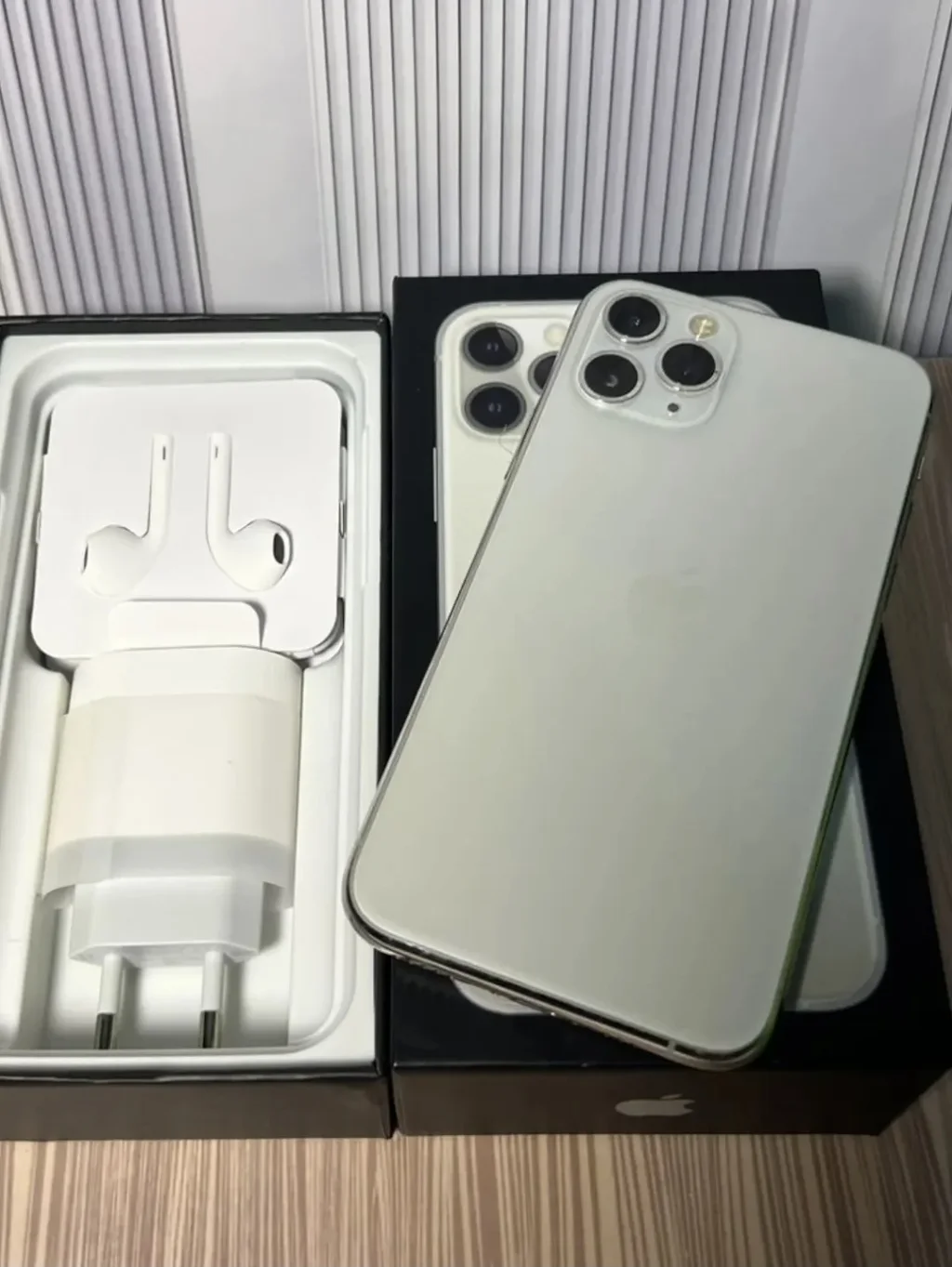 IPHONE 11 PRO