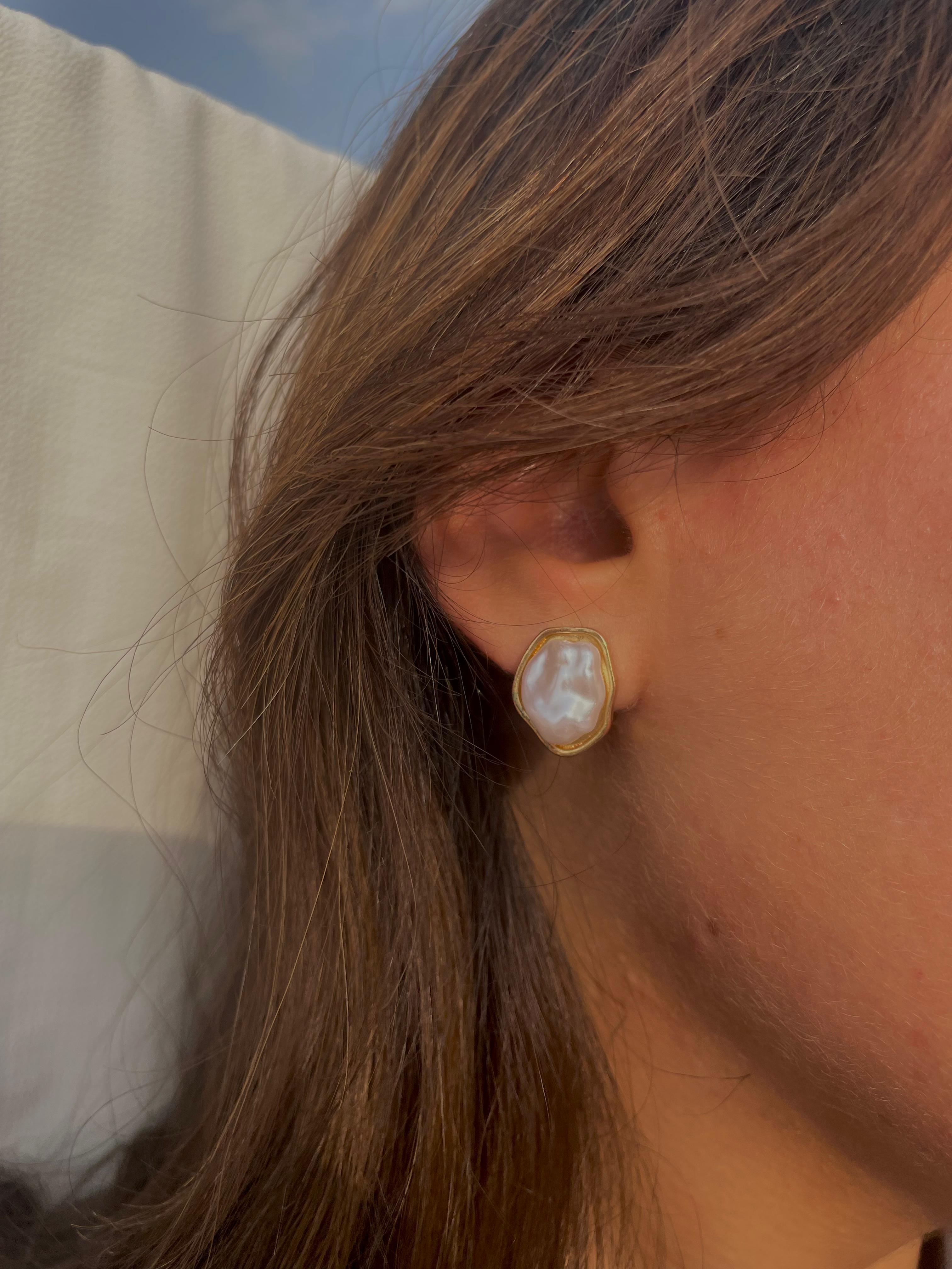 Boucles d’oreilles nœud et bagues placiore – Bijoux tendance femme 2025