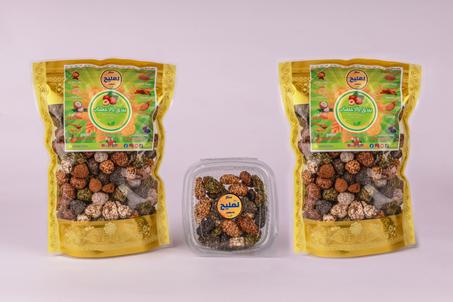 بندق معسل ومغلف في الزرارع الطبيعية