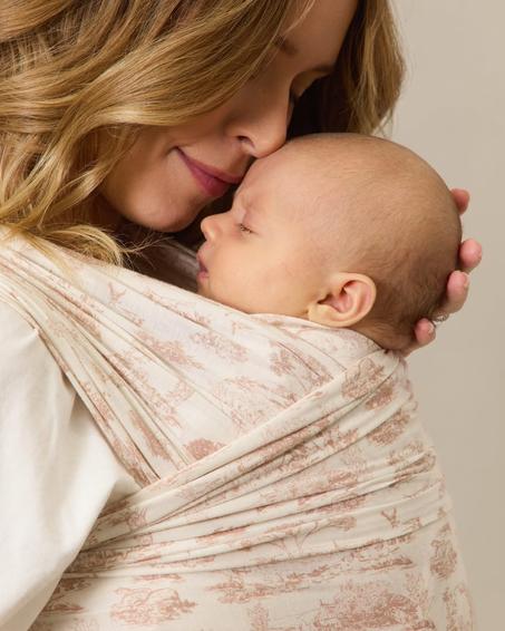 مجموعة الأم والطفل — كل ما تحتاجينه في مكان واحد