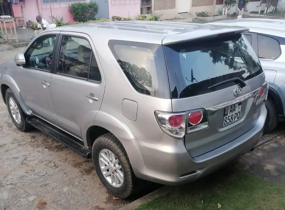 #PRIX : 9.000.000F TOYOTA FORTUNER DE 2012 MAISON MÈRE