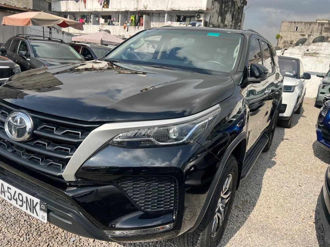#PRIX : 35.000.000F TOYOTA FORTUNER FULL DE 2025