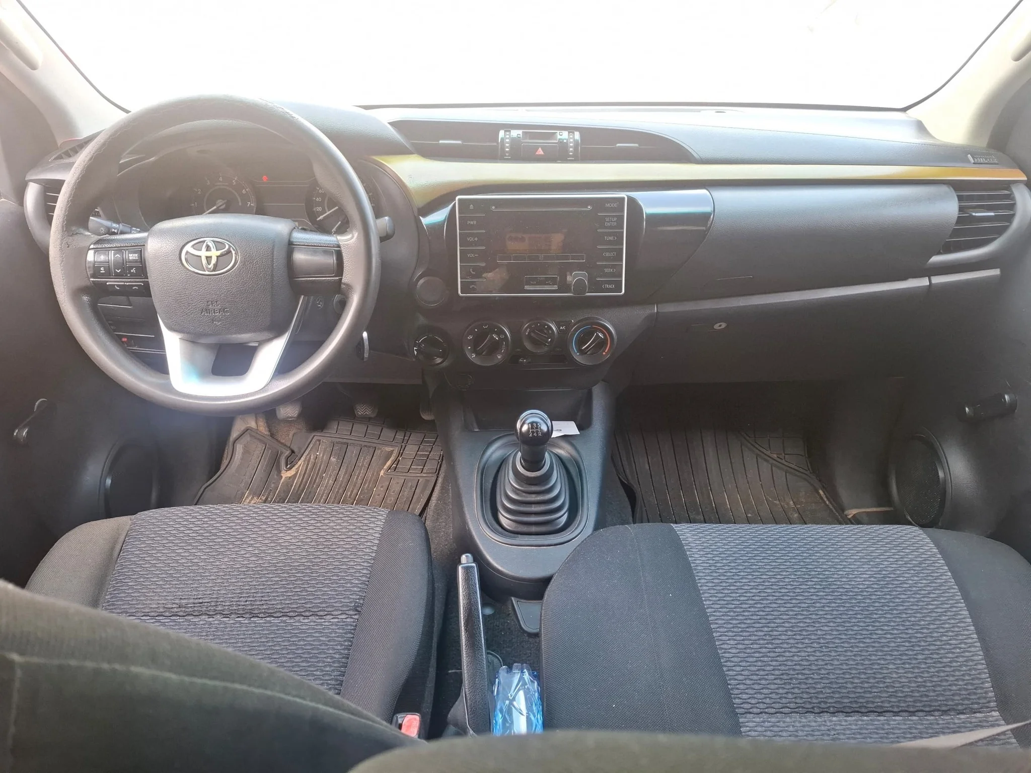 #PRIX: 13.500.000F TOYOTA HILUX DE 2018 ESSENCE