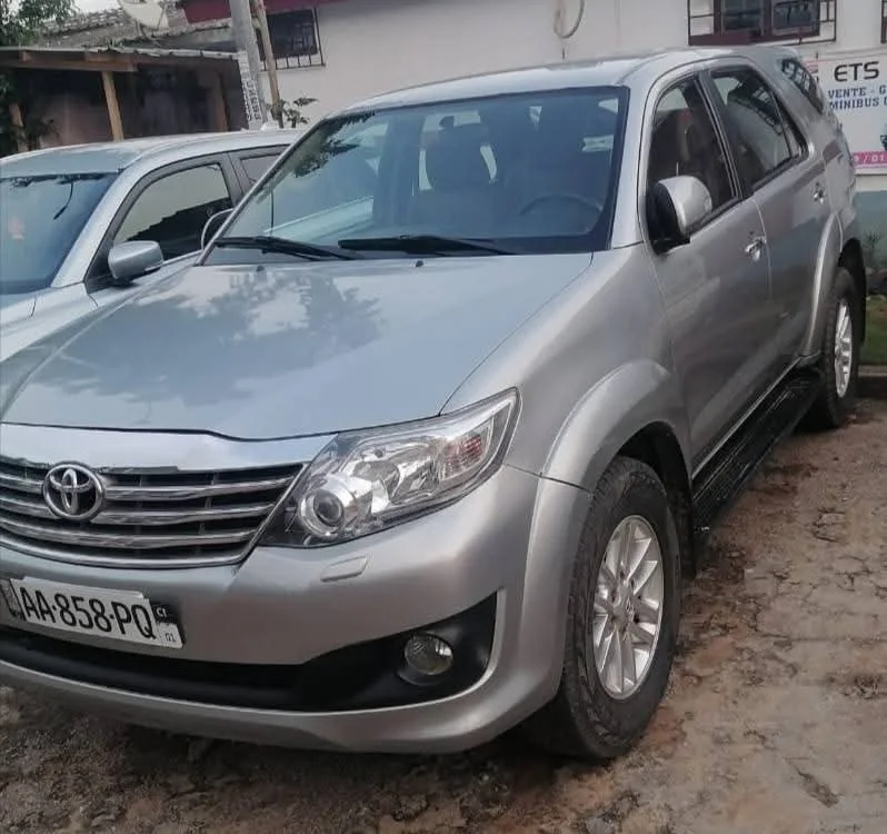 #PRIX : 9.000.000F TOYOTA FORTUNER DE 2012 MAISON MÈRE