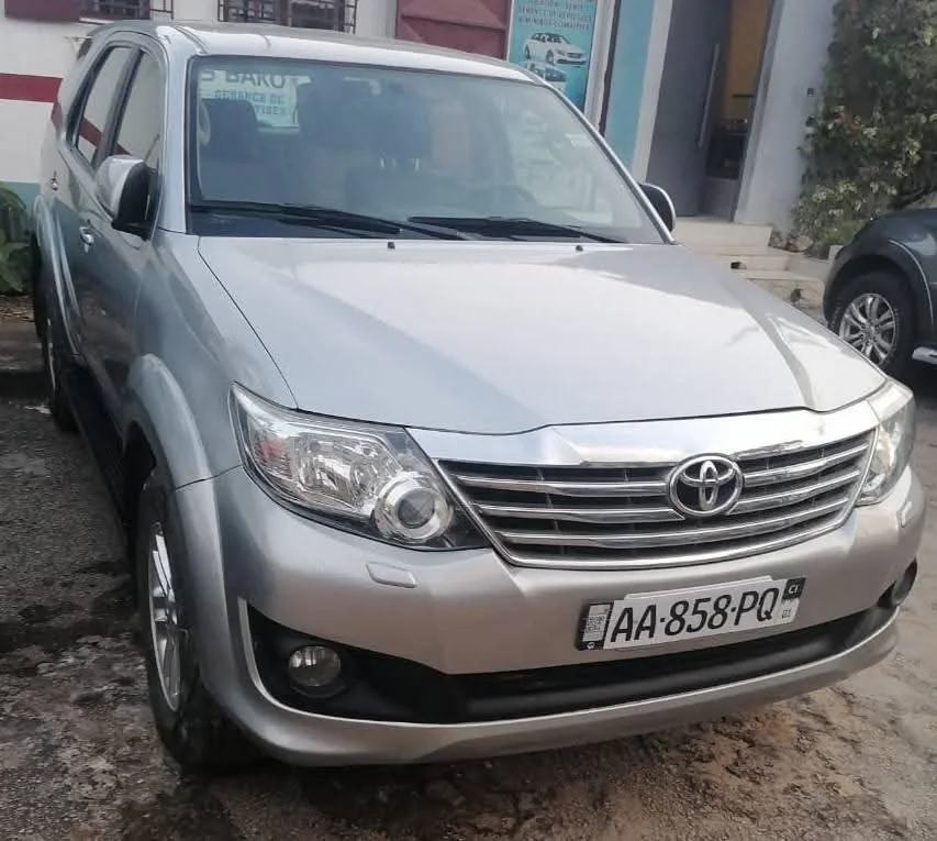 #PRIX : 9.000.000F TOYOTA FORTUNER DE 2012 MAISON MÈRE