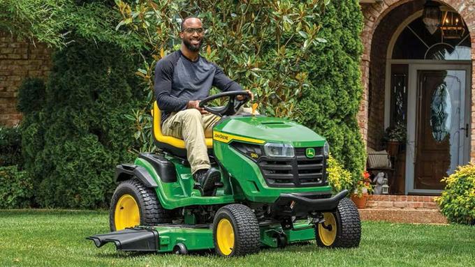 John Deere S180 Lawn Tractor – Top-of-the-Line Performance for Serious Lawn Care