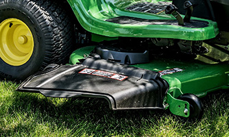 John Deere S240 Lawn Tractor with 48-in. Deck