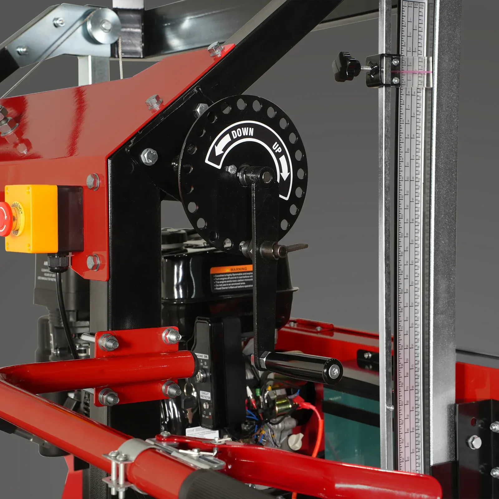 MechMaxx 32" Portable Sawmill (5 x Blades Included), 420cc 15HP E-Start Gasoline Engine, 29" Board Width, 20