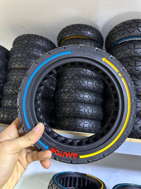 Pneu 60/70-7 solide pour xiaomi pro 4