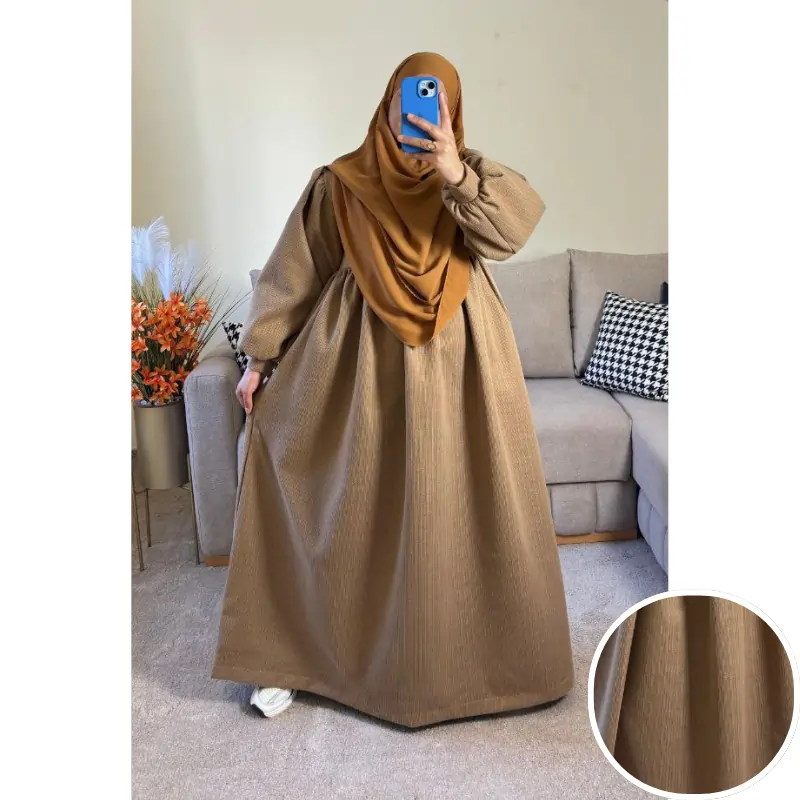 فستان ملك بثوب مليفة كشمير