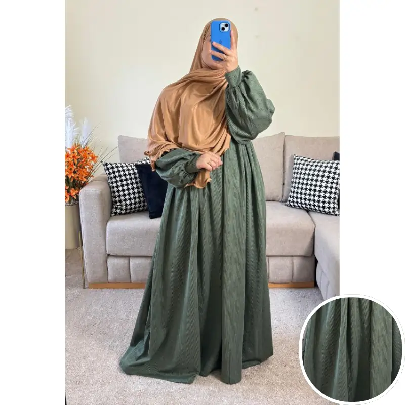 فستان ملك بثوب فودان قطيفة