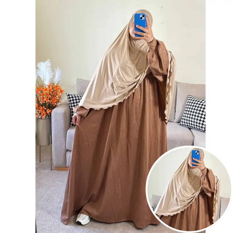 طقم فستان ملك من القطيفة الفاخرة مع حجاب لكرا