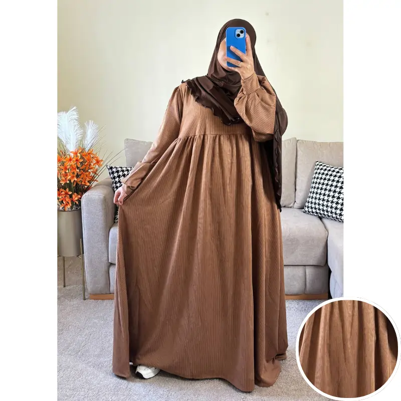 فستان ملك بثوب فودان قطيفة