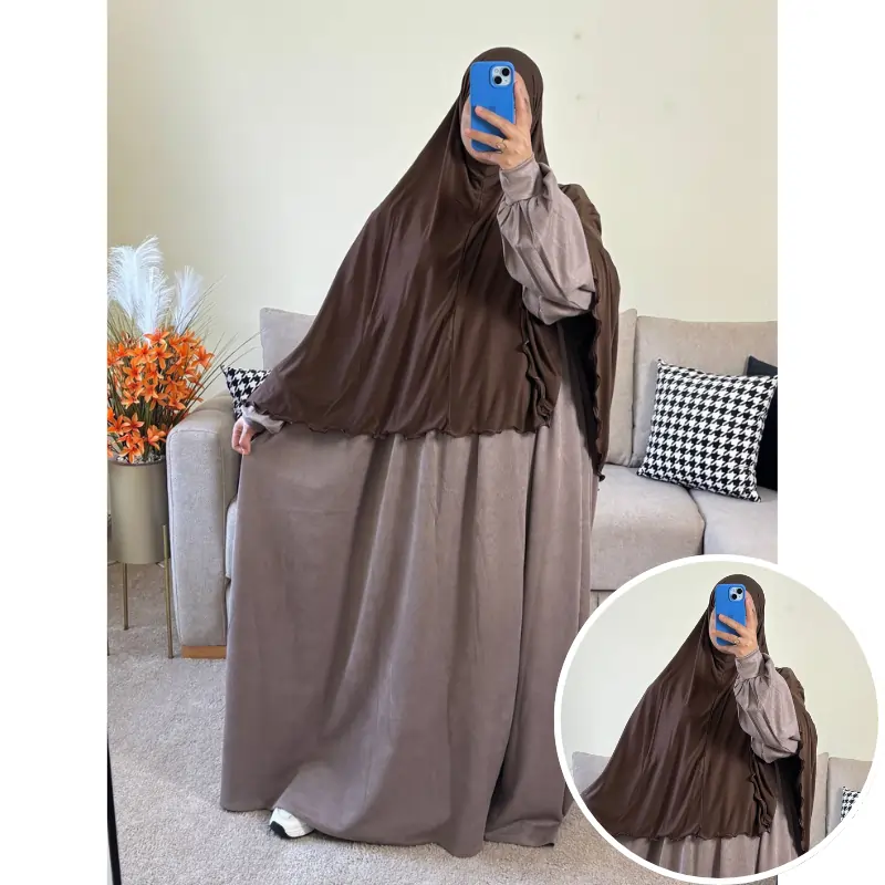 طقم فستان ملك من القطيفة الفاخرة مع حجاب لكرا