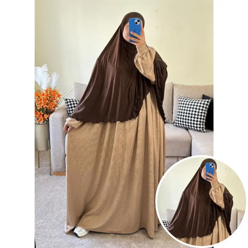 طقم فستان ملك من القطيفة الفاخرة مع حجاب لكرا