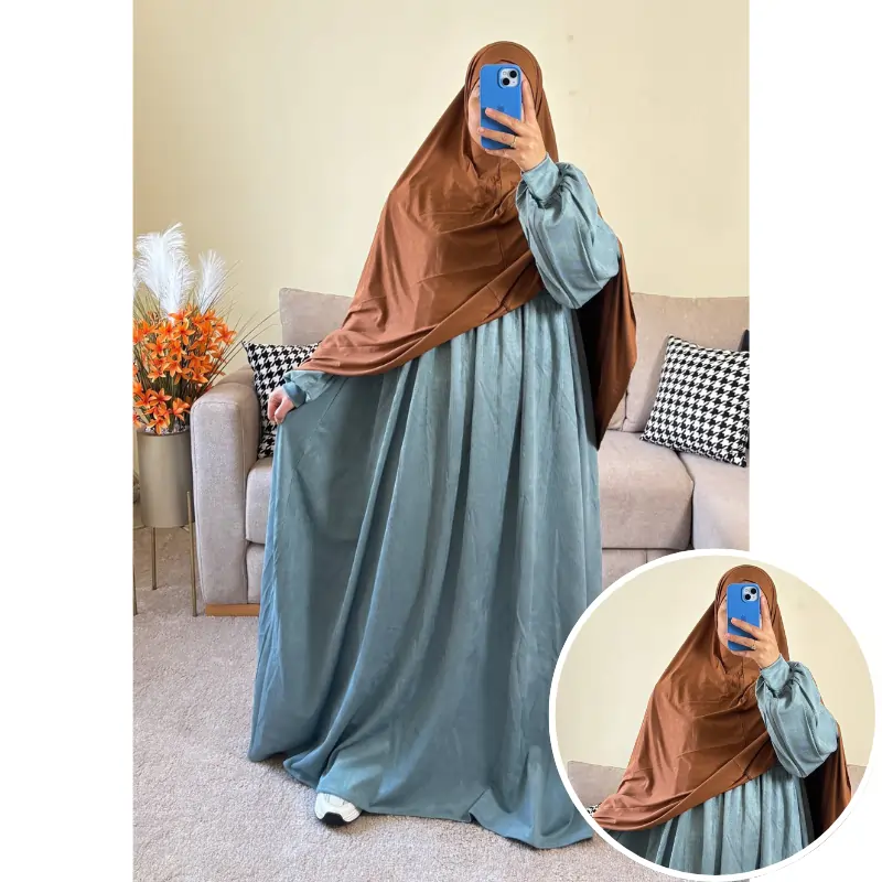 طقم فستان ملك من القطيفة الفاخرة مع حجاب لكرا