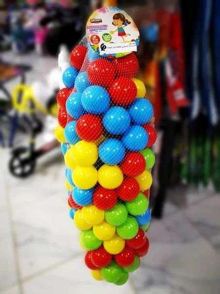 100 BALLES EN PLASTIQUE PILSAN