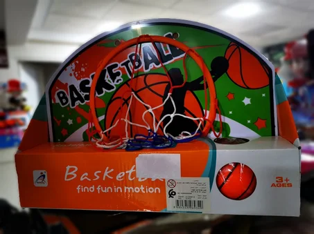 CERCEAU BASKET-BALL AVEC BALLON