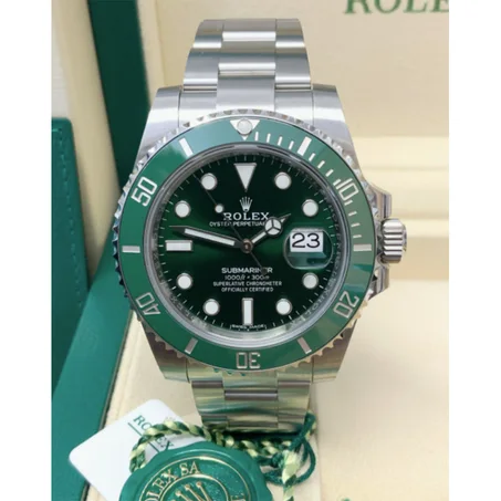 Rolex Submariner Date Green/Black "HULK"