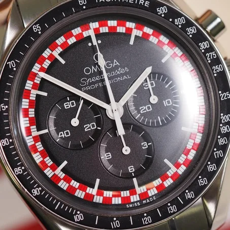 OMEGA SPEEDMASTER TINTIN 311.30.42.30.01.004