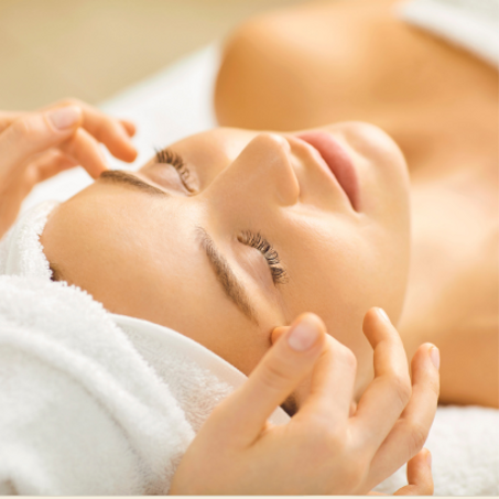 جمال و عناية