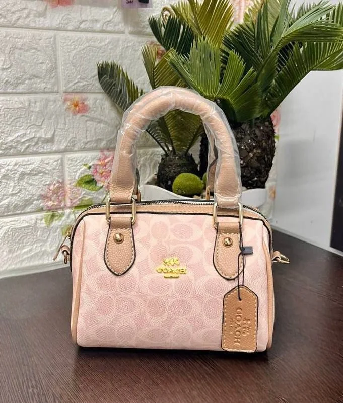 Mini Coach Sac – Élégance au Quotidien