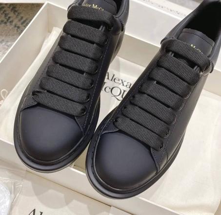 Alexander McQueen Oversized Black