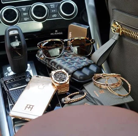 ⌚️ Luxury & Accessories / موضة وملحقات