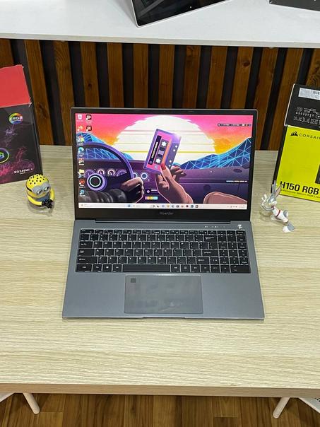 🫸🏽HOARDER LAPTOP🫷🏽  I7-11th — 16 / 512