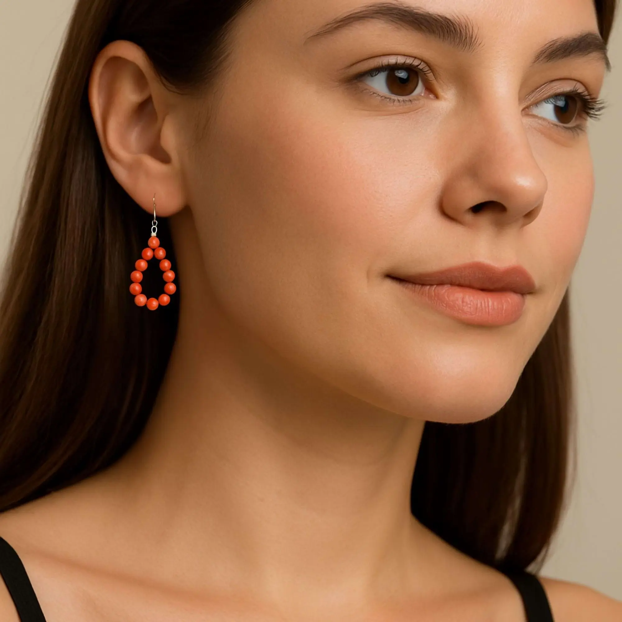 قرط بخرز المرجان الأحمر الطبيعي