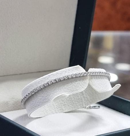 سوار من الفضة 925 مرسع بالحجر  البراق + سلسلة لضبط طول