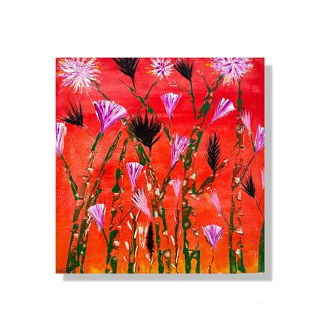 Whispers of Crimson Bloom 40/40 CM